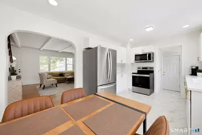 38 Carlisle Place, Stamford, CT 06902 - Photo 6