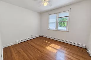 112 Ochsner Pl, Bridgeport, CT 06606 - Photo 10