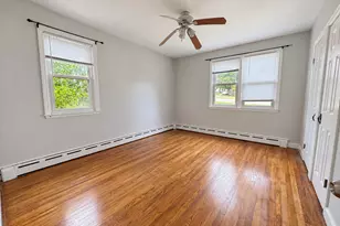 112 Ochsner Pl, Bridgeport, CT 06606 - Photo 8