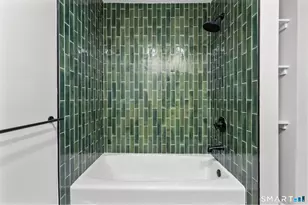74 Thomas St, Hamden, CT 06514 - Photo 20