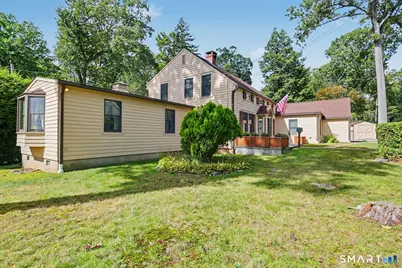 10 Hillwood Place, Norwalk, CT 06850 - Photo 2