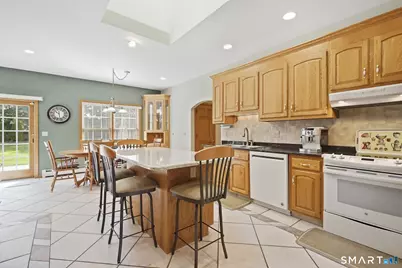 35 Gilbert Lane, South Windsor, CT 06074 - Photo 8