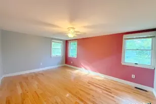 37 Peters Ln, North Haven, CT 06473 - Photo 12