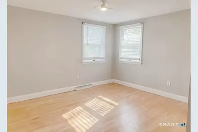 37 Peters Lane, North Haven, CT 06473 - Photo 18