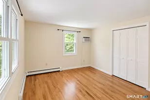 22 Peaceable St, Redding, CT 06896 - Photo 10