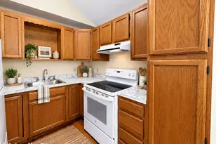 22 Peaceable St, Redding, CT 06896 - Photo 2