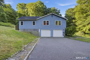 246 Turkey Roost Rd, Monroe, CT 06468 - Photo 2