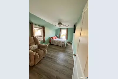 70 Broad Place, Bristol, CT 06010 - Photo 10