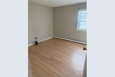 136 Oxford Road, Milford, CT 06460 - Photo 14