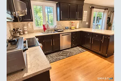 26 Merriman Road, Windsor, CT 06095 - Photo 12
