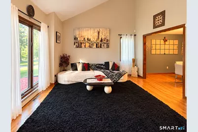 26 Merriman Road, Windsor, CT 06095 - Photo 10