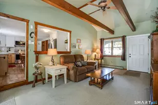 17 Nutmeg Ave, Enfield, CT 06082 - Photo 4