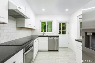34 Grande Ave, Windsor, CT 06095 - Photo 18