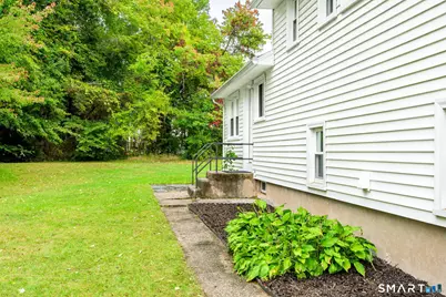 34 Grande Avenue, Windsor, CT 06095 - Photo 4