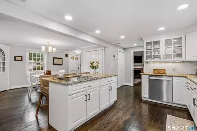 20 Walton Drive, West Hartford, CT 06107 - Photo 8