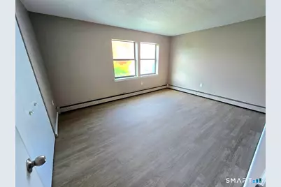 270 Bellevue Street, Hartford, CT 06120 - Photo 6
