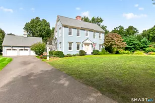 7 Avery Way, Simsbury, CT 06070 - Photo 2
