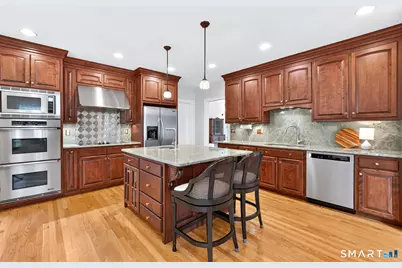 7 Avery Way, Simsbury, CT 06070 - Photo 12
