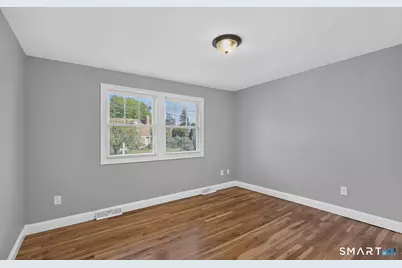 135 York Street, Stratford, CT 06615 - Photo 12