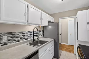 274 Church St, Guilford, CT 06437 - Photo 12