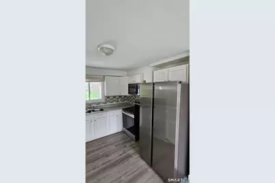 14 Church Street #14, Beacon Falls, CT 06403 - Photo 4