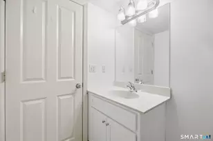 3250 Fairfield Ave, Bridgeport, CT 06605 - Photo 16