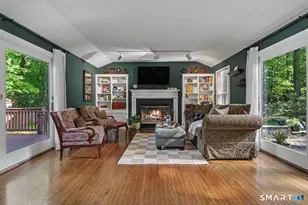 263 Putting Green Rd, Fairfield, CT 06825 - Photo 10