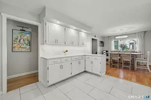 115 North St, Trumbull, CT 06611 - Photo 10