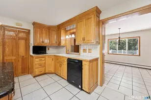 25 Juniper Rd, Middlebury, CT 06762 - Photo 12