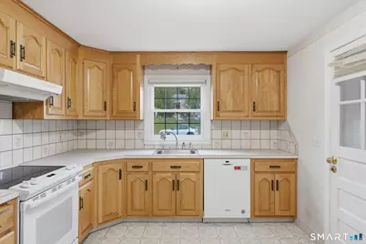 108 Jameswell Road, Wethersfield, CT 06109 - Photo 10