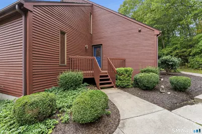 97 West Main Street #6, East Lyme, CT 06357 - Photo 2