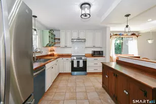 126 Highland St, Manchester, CT 06040 - Photo 14