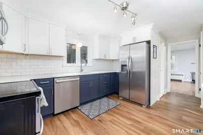 110 Richmond Lane, West Hartford, CT 06117 - Photo 6