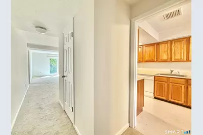 83 Highland Road #83, Stamford, CT 06902 - Photo 4
