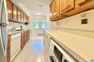 83 Highland Rd, Stamford, CT 06902 - Photo 12