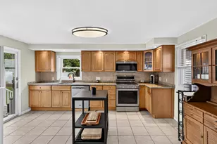 5 Doty Pl, New Haven, CT 06512 - Photo 18