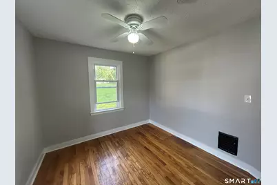 521 Rubber Avenue, Naugatuck, CT 06770 - Photo 8