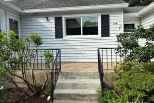104 Meadow St, Seymour, CT 06483 - Photo 2