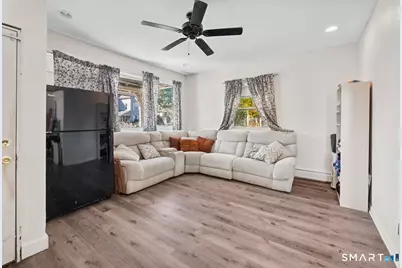 210 Maple Street, New Britain, CT 06051 - Photo 8