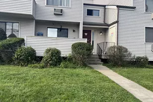 252 Harlem Ave, Bridgeport, CT 06606 - Photo 2