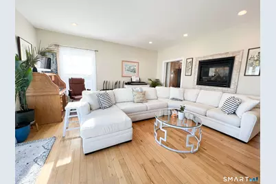 712 East Broadway, Milford, CT 06460 - Photo 4