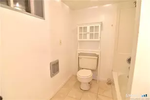 29 Wilson St, Waterbury, CT 06708 - Photo 6