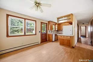 12 Southwood Dr, West Hartford, CT 06110 - Photo 10