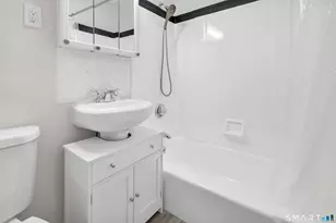 11 Savin Park, West Haven, CT 06516 - Photo 20