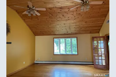 112 Maple Street, Seymour, CT 06483 - Photo 16