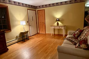112 Maple St, Seymour, CT 06483 - Photo 4