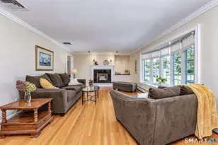 8 Applewood Dr, Cheshire, CT 06410 - Photo 6