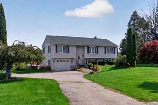 45 Wolf Den Dr, Pomfret, CT 06259 - Photo 1