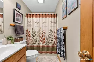 45 Wolf Den Dr, Pomfret, CT 06259 - Photo 22