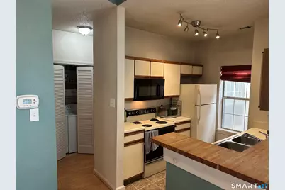 212 Carriage Crossing Lane #212, Middletown, CT 06457 - Photo 6